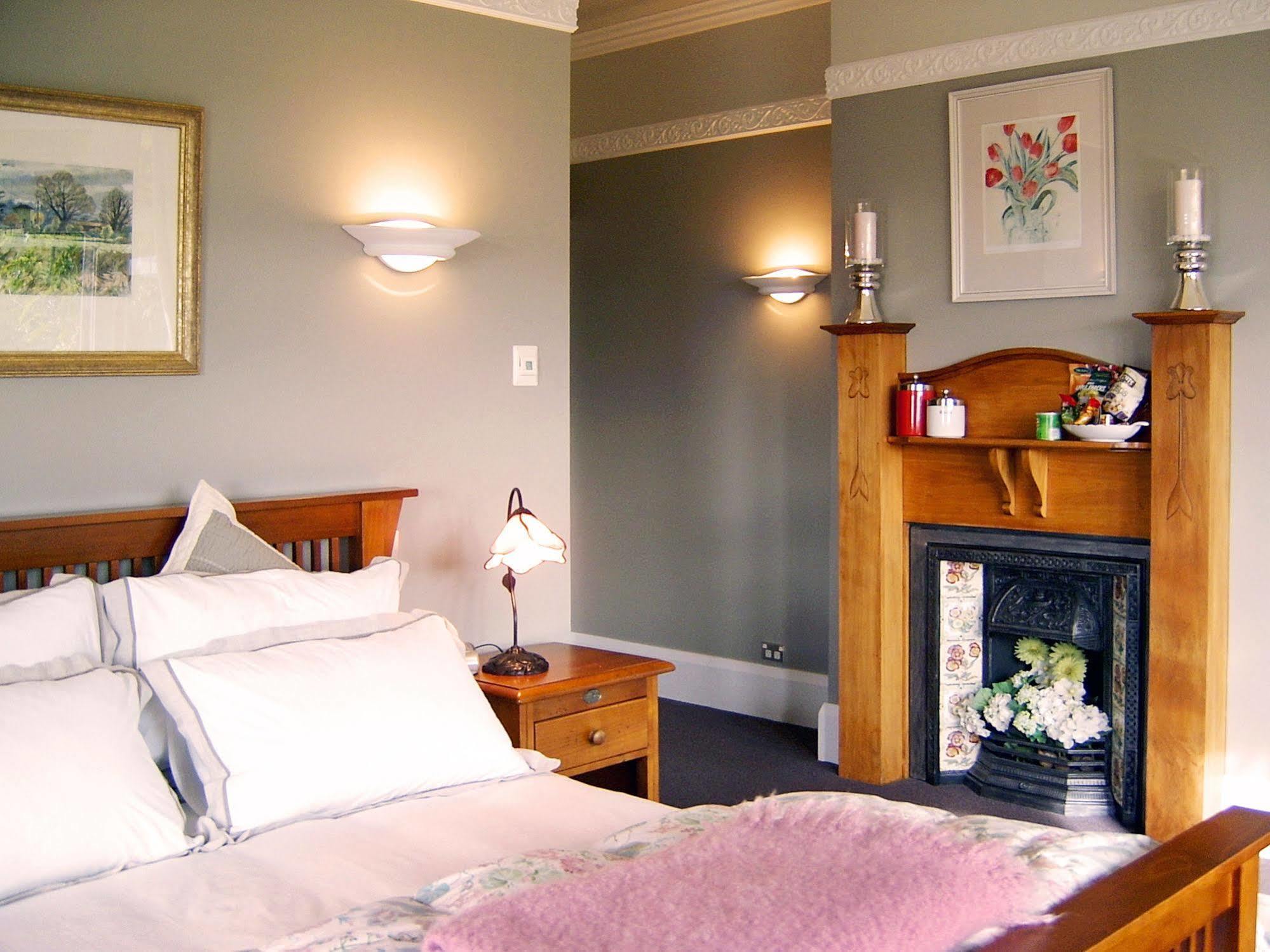 Bed and Breakfast Dyers House Christchurch Esterno foto